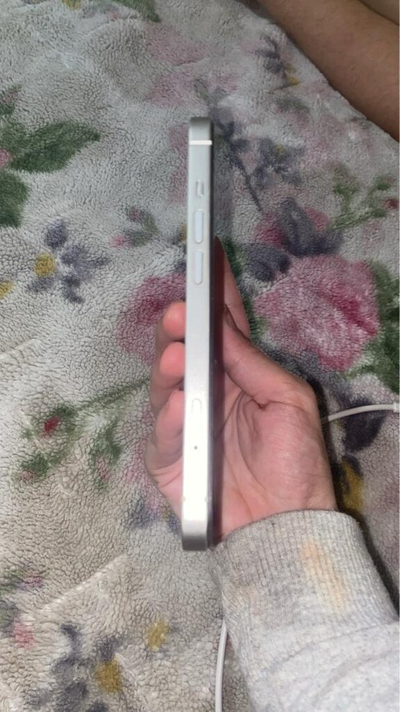 iPhone 13 - 5