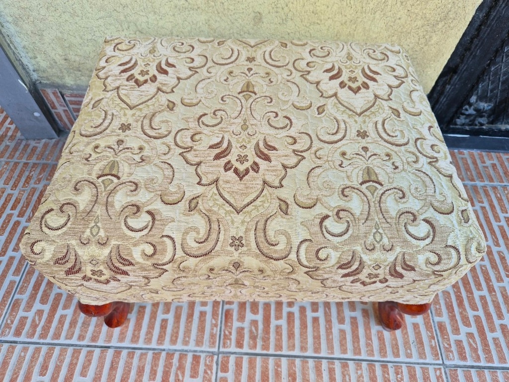 Ahşap lükens ayaklı puf - 4