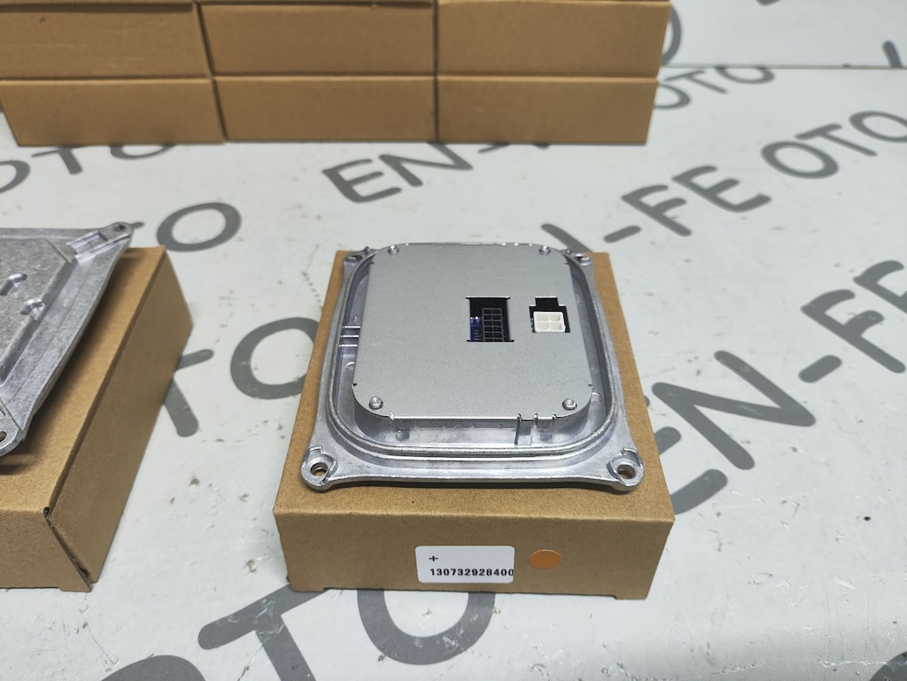 ALFA ROMEO GİULİETTA LED XENON FAR BEYNİ 130732928400 - 3