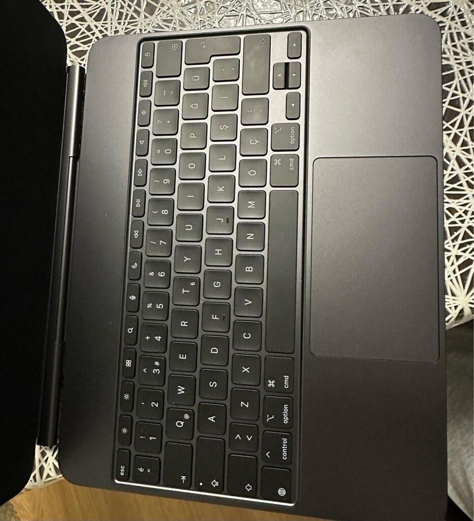 iPad Pro M5 13" Wi-Fi + CELLULAR - 4