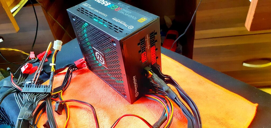 Thermaltake Toughpower Grand RGB 850W Gold PSU - 7