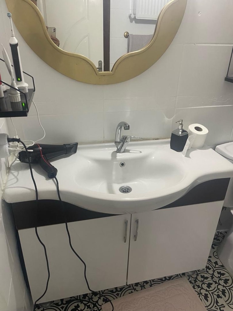 banyo hilton 2 tane ayna dahil - 2