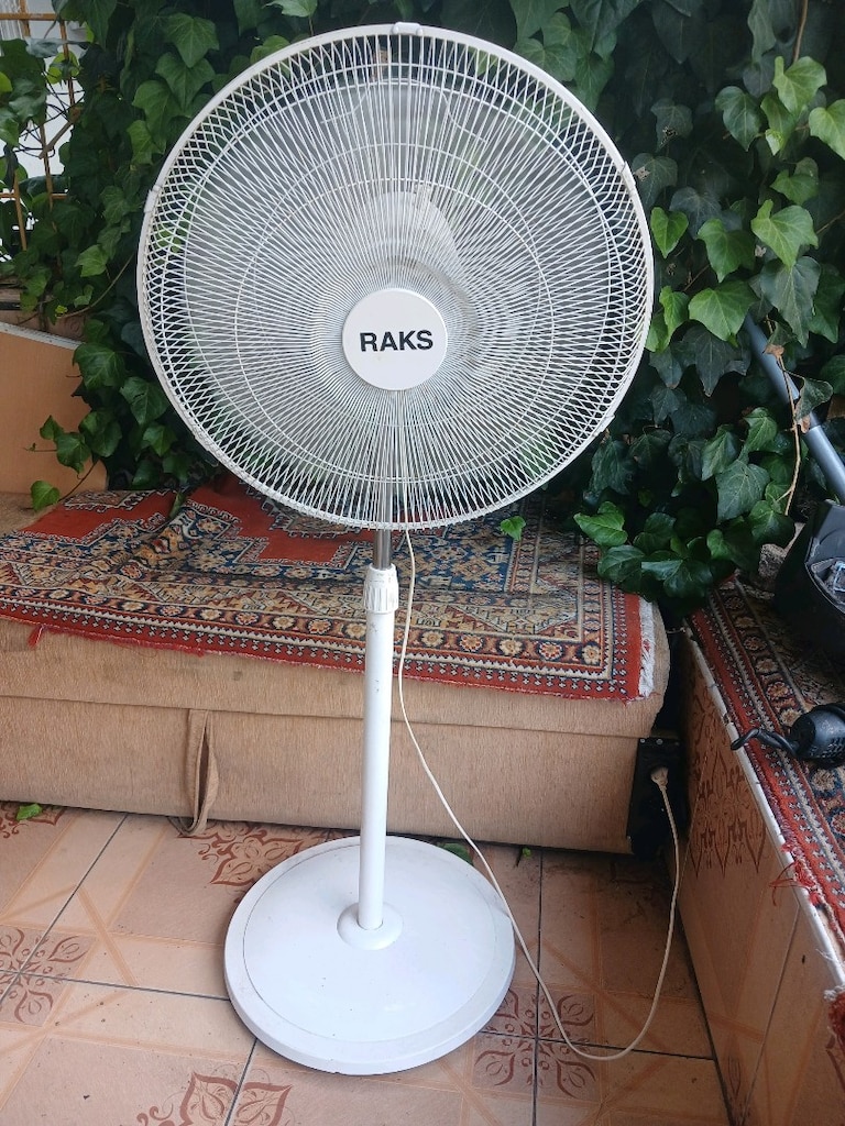 RAKS 3KADEMELİ VANTİLATÖR SAĞA SOLA DÖNMÜYOR GÜÇLÜ KALİTELİ SAĞLAM - 3