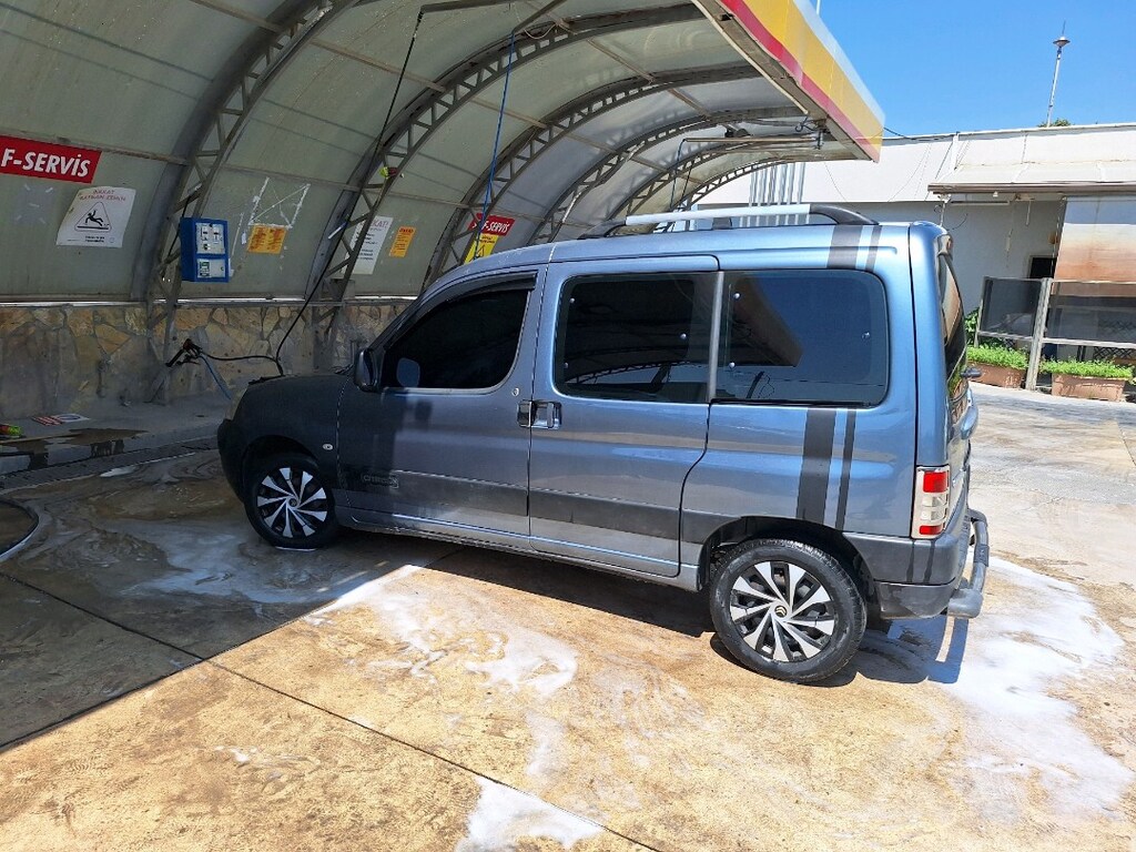 MEMURDAN DEGİŞENSİZ DÜŞÜK KM 2.0 HDI TURBO DIZEL CİTROEN BERLİNGO - 2