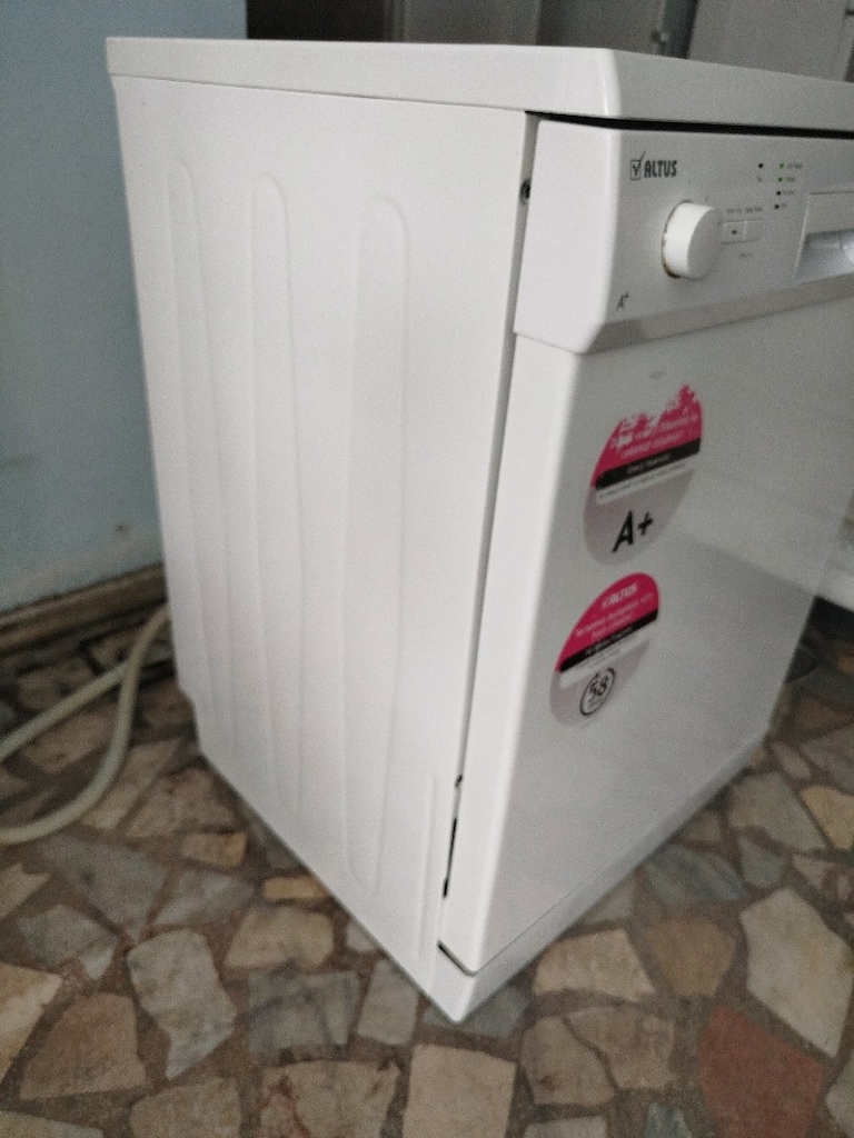 bulaşık Makinesi sağlam 8 aylık sıfır ayarında nakliye kurulum benden - 3