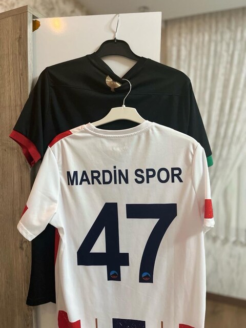 Amedspor Forması yanında MardinSpor forması Hediye
