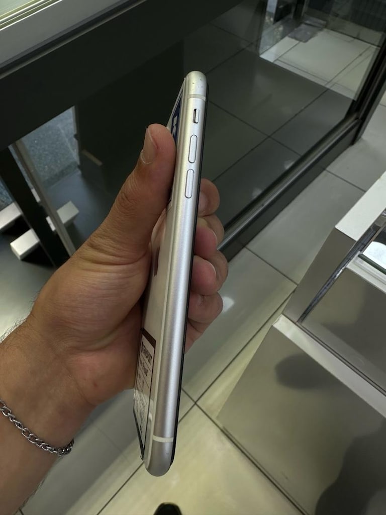 11 düz 64 gb pil 74 garantisi bitmiş - 3