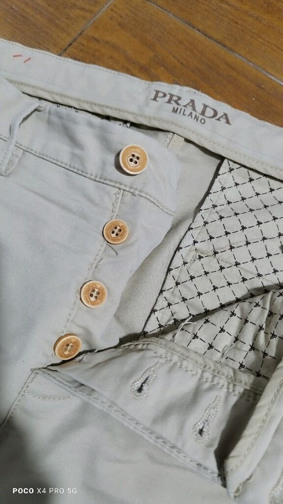 #Prada hoş kumaş şık slim fit pantolon..Bu renk çokça çok uygun fiata - 2