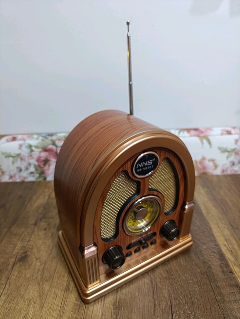 retro görünümlü Radyo & bluetooth hoporlör