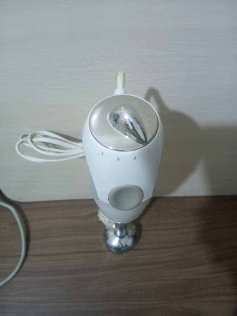 Philips Essence HR1357 300W - 3
