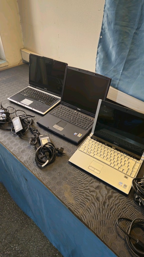 Bilgisayar monitör notebook klavye ve mauslar - 20