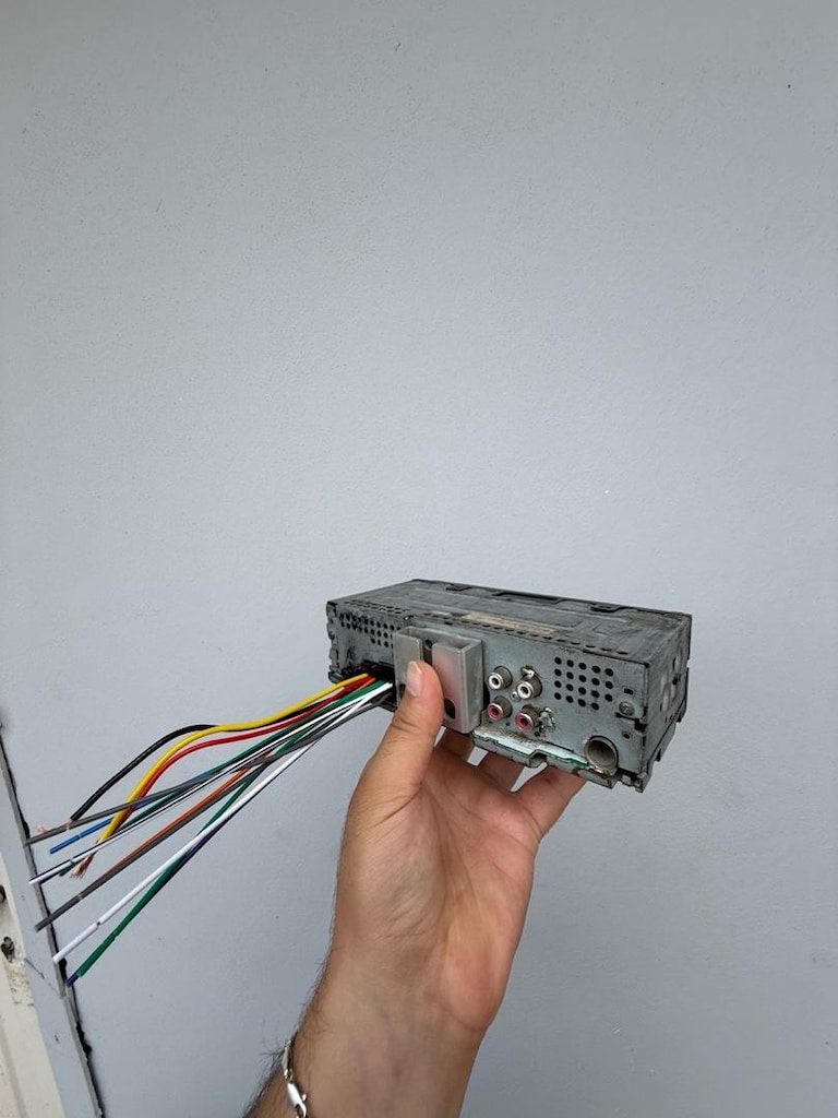 PİONEER MVH-S105ui ÇİFT AMFİ ÇIKIŞLI TEYP - 4