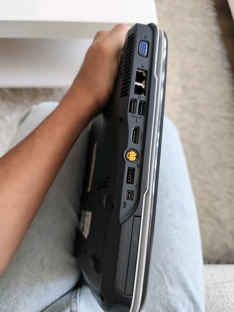 İLK SAHİBİNDEN 5920G ACER-EKRAN KARTI ARIZALI - 5
