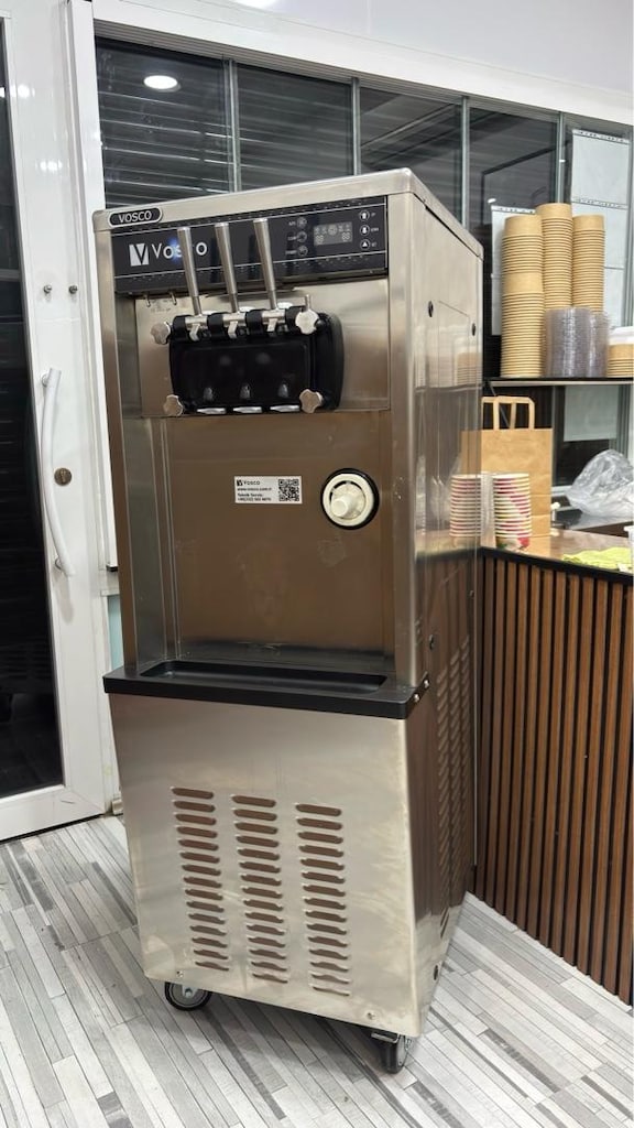Vosco VD635AP 3 Kollu Soft Dondurma Makinesi – 28 Lt/Saat - 2