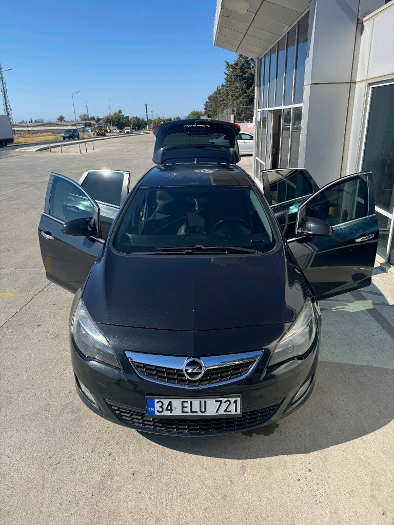 Opel Astra J 1.3 CDTI - 6