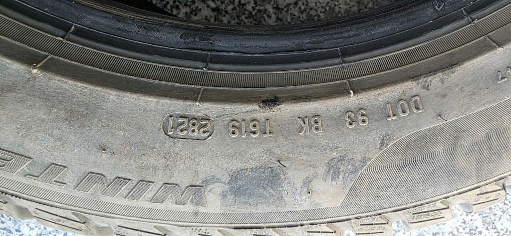 PİRELLİ SOTTOZERO3 RFT KIŞ LASTİĞİ - 9