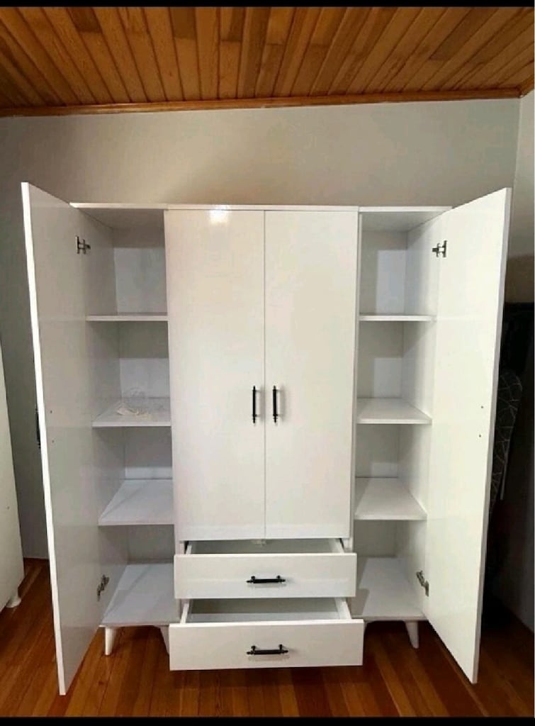 şık ve sade 4 kapaklı elbise dolabı gardırop - 2