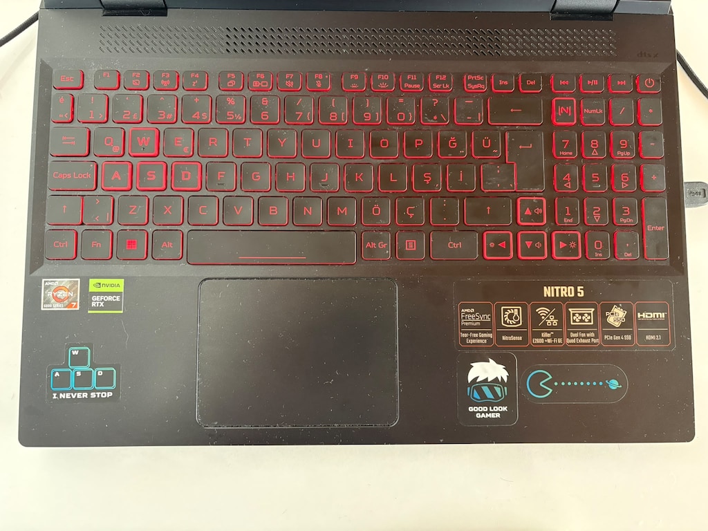 Acer Nitro ryzen 7 6800h RTx 3050 16 gb ram - 3