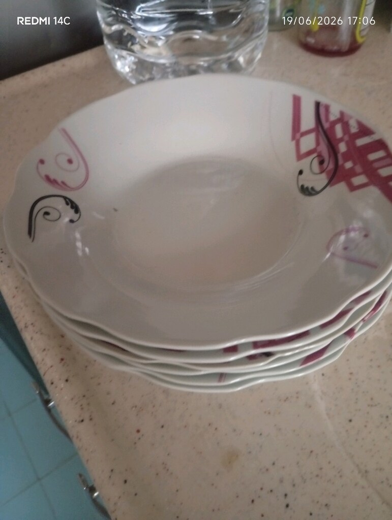 Pembe Desenli Beyaz porselen tabak seti - 5