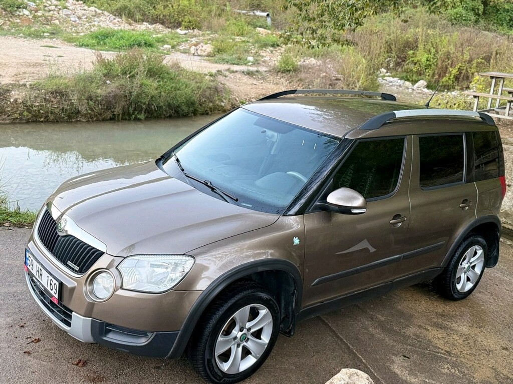 SKODA YETİ 1.6TDI MANUEL GARAJ ARABASI - 4