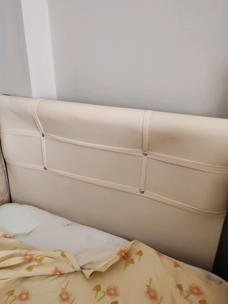 Acil satılık tek kisilik yatak basligi - 2