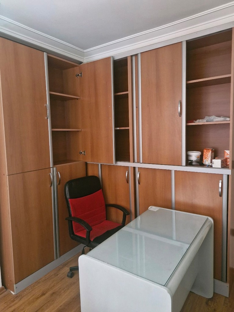 ofis eşyaları satılıktır. - 5