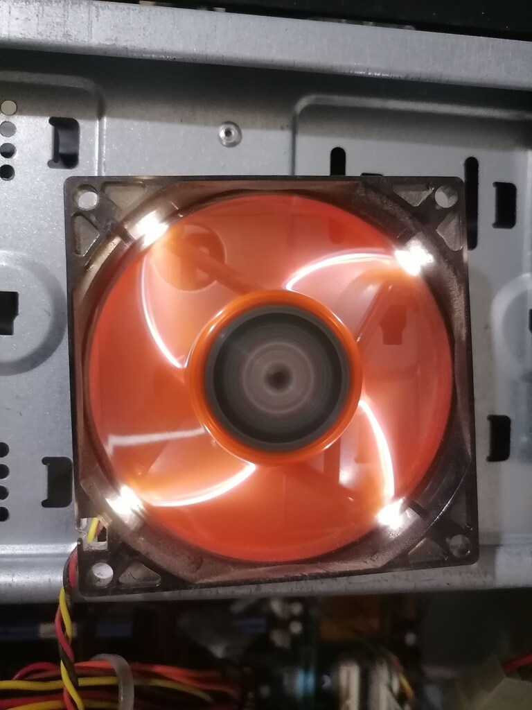 Xigmatek Işıklı Kasa Soğutma Fanı 12V 8x8 Cm - 4