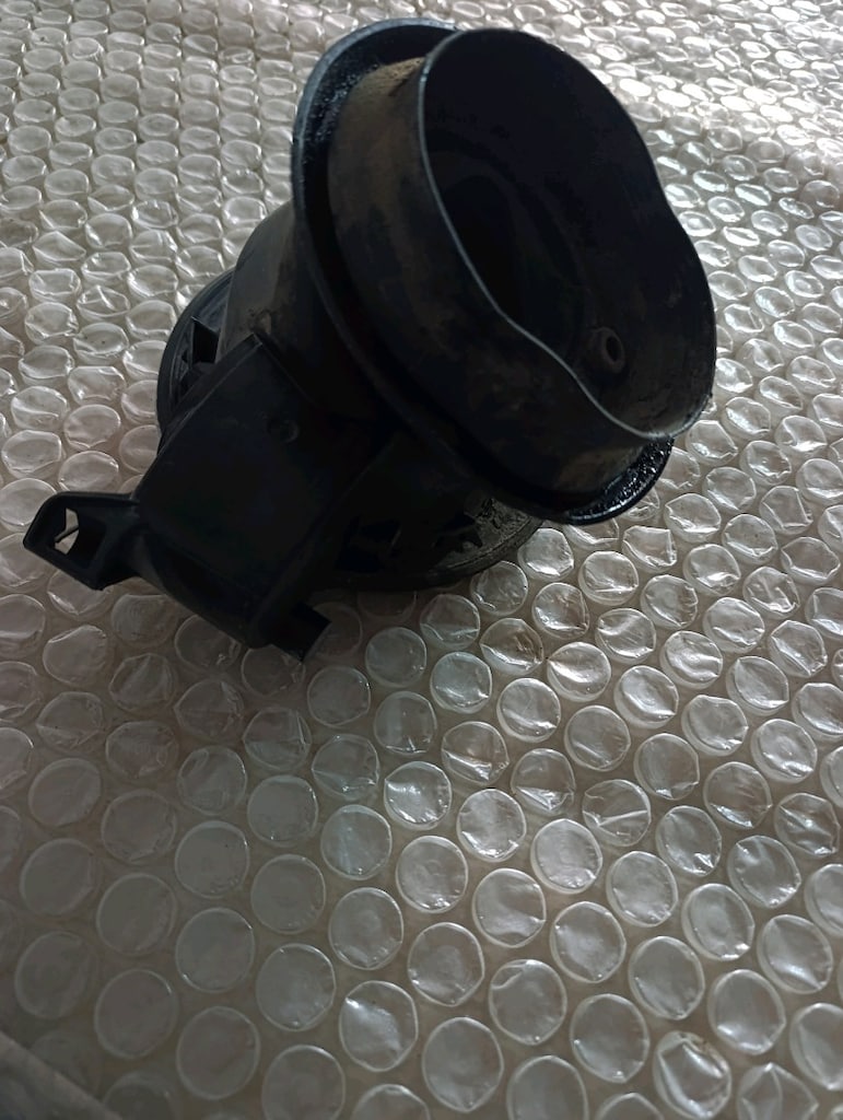FORD FOKUS 3-3.5-C-MAX/GRAND C-MAX DIŞ YAKIT DEPO KAPAK VE MEKSNİZMASI - 2