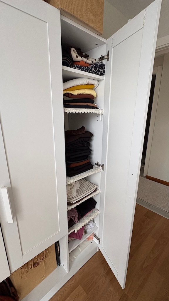 4 Kapılı Beyaz Gardırop – Raflı & Askılı – 161 cm - 5