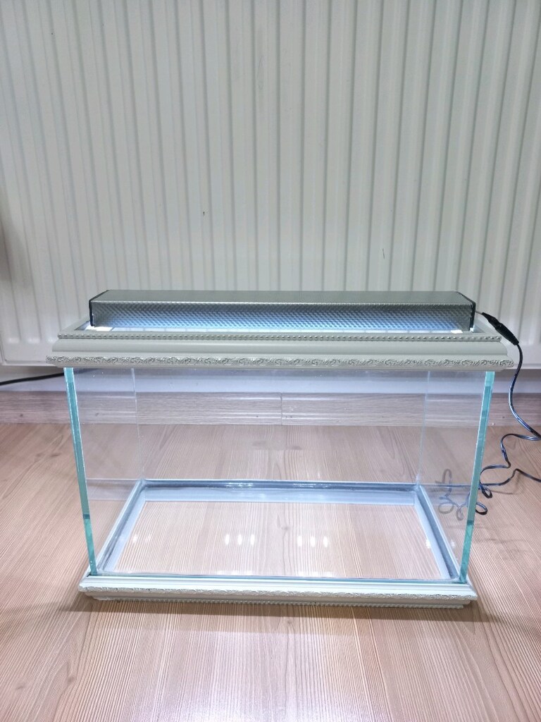 akvaryum 40x20x30 6mm - 9