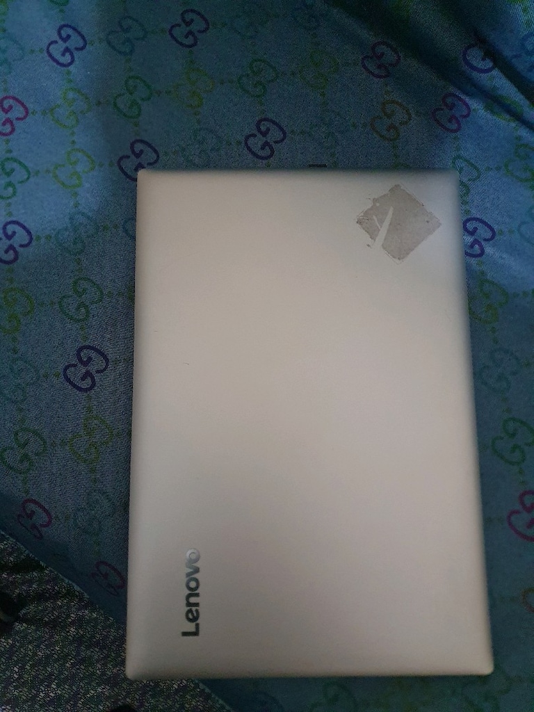 Lenova idaepad 330 - 5