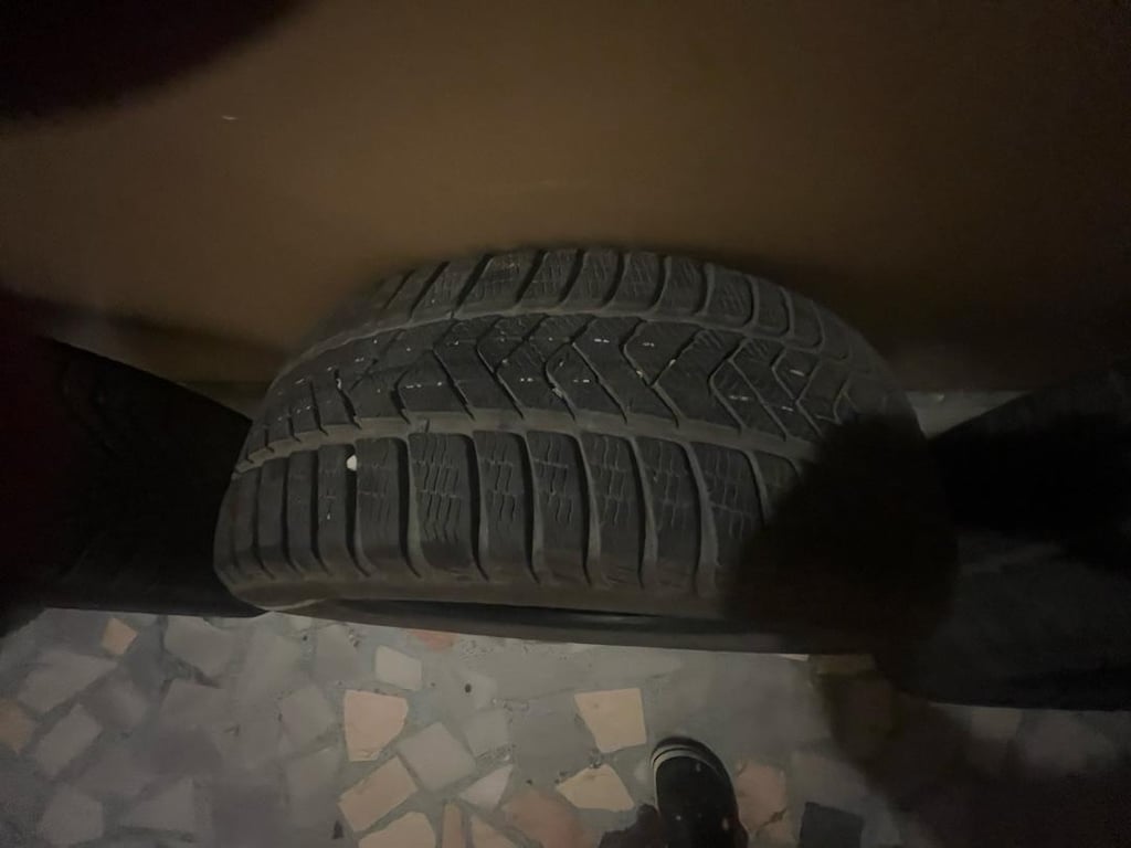 Pirelli kışlık lastik takımı 17 inç - 9