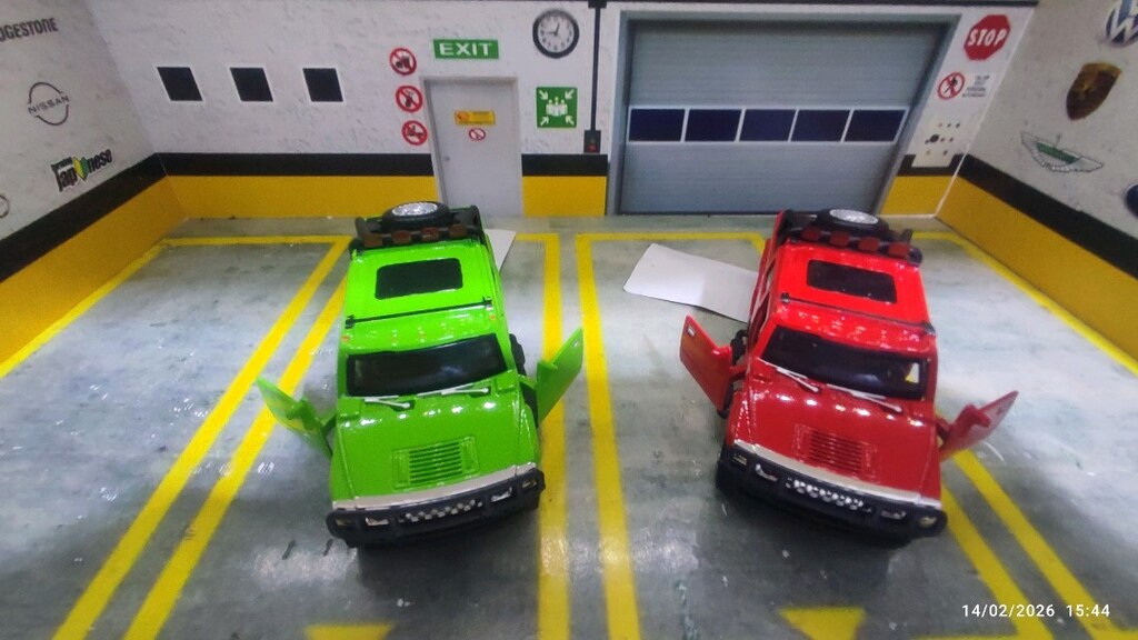 Hummer SUT 6x6 modeli metal diecast oyuncak araba - 12