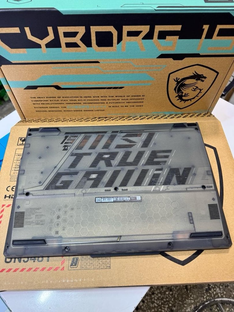 MSI Cyborg 15 A13VE-2268XTRNN i5-13420H - 8