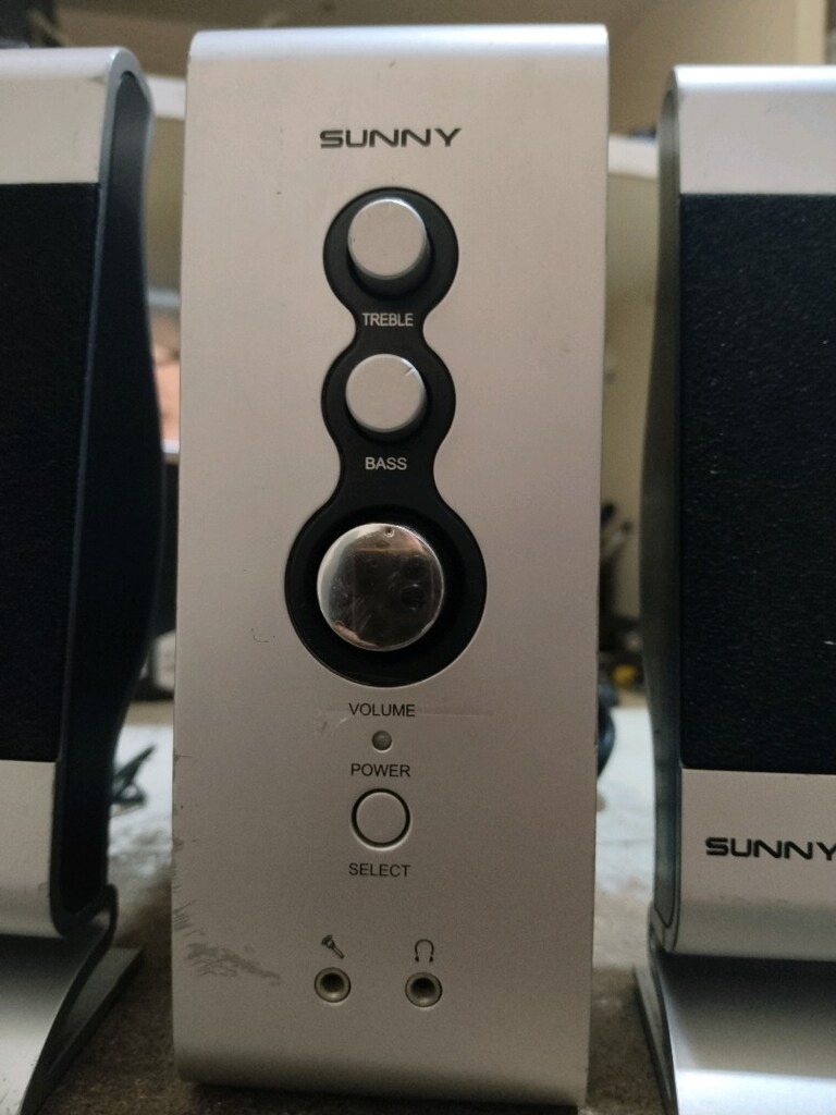SUNNY - SS 2102 MARKA VE MODEL NUMARALI 3+0 SES SİSTEMİ ANFİSİ - 2
