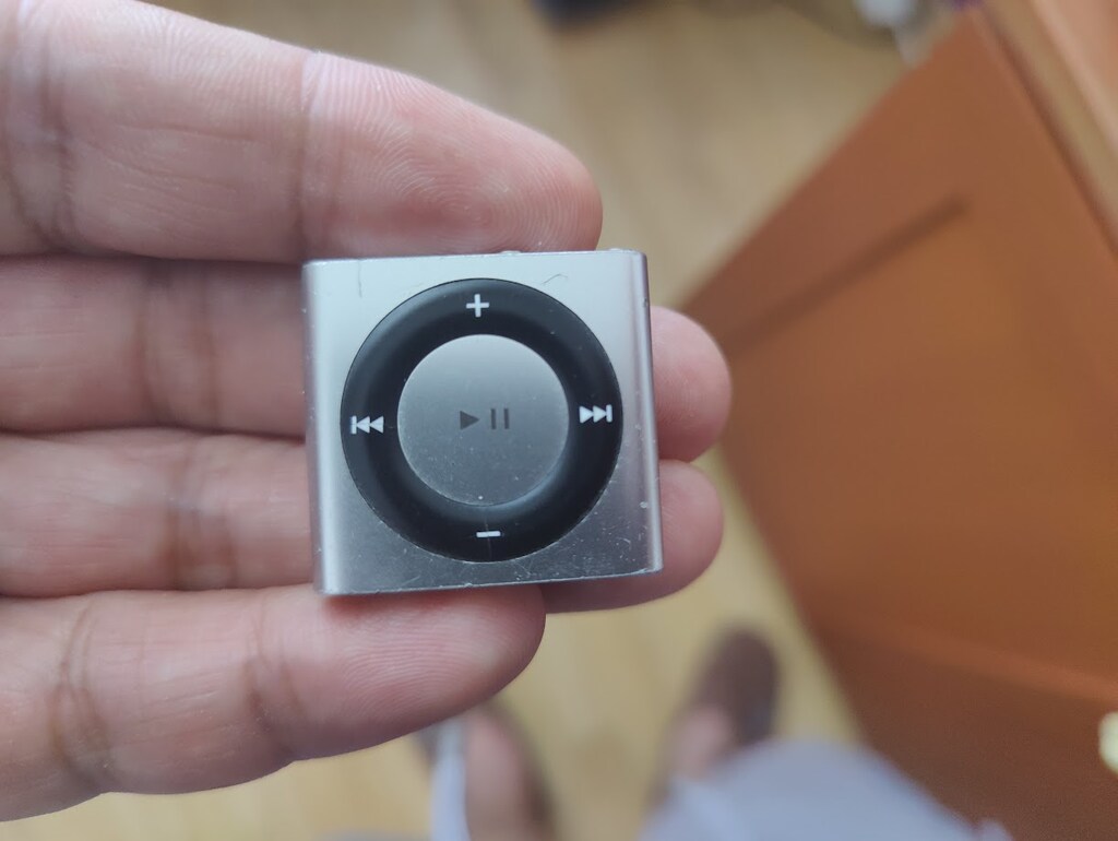 İPOD SHUFFLE 4. NESİL