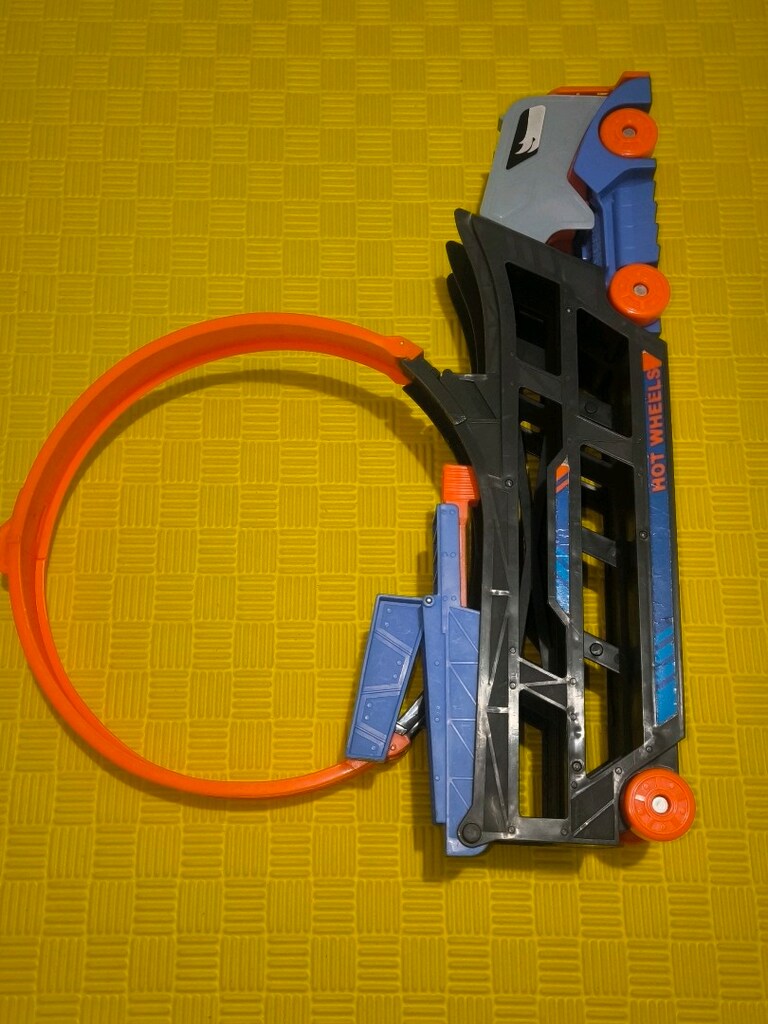 ORİJİNAL 11 ADET HOT WHEELS OYUNCAKLAR 1 -8 YAŞ ARASİ - 7