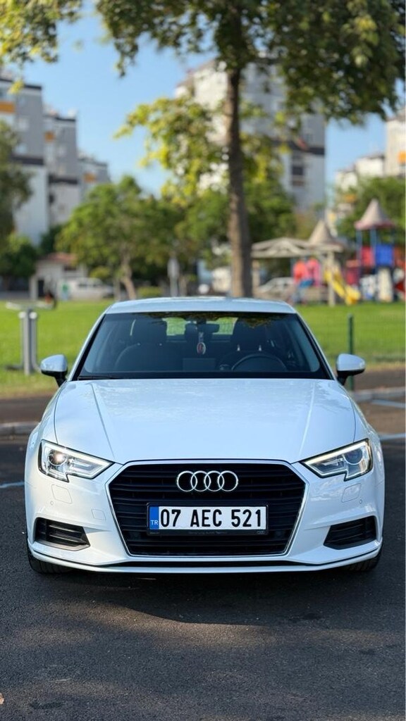 EN DÜŞÜK KM’Lİ AUDI A3SEDAN,52BİNKM,TRAMERSİZ,DEĞİŞENSİZ,BOYASIZ - 2