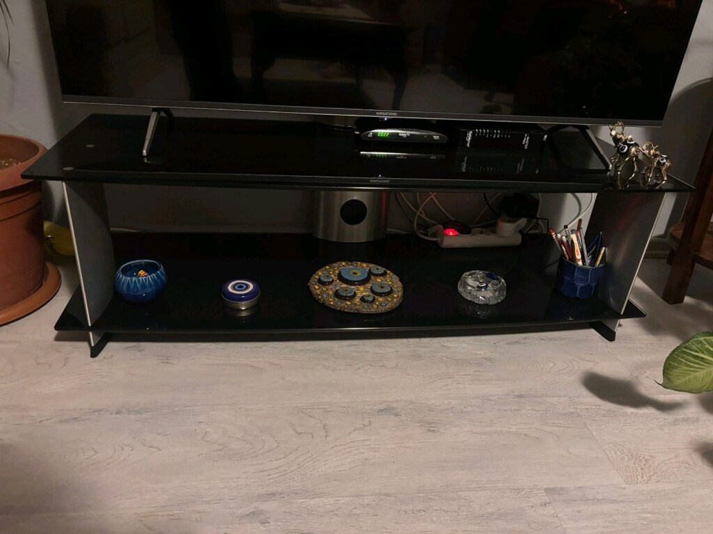 Metal TV ünitesi - 2