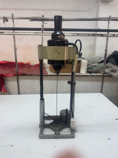 Mikrotop SM-201L model endüstriyel biz delme makinesi