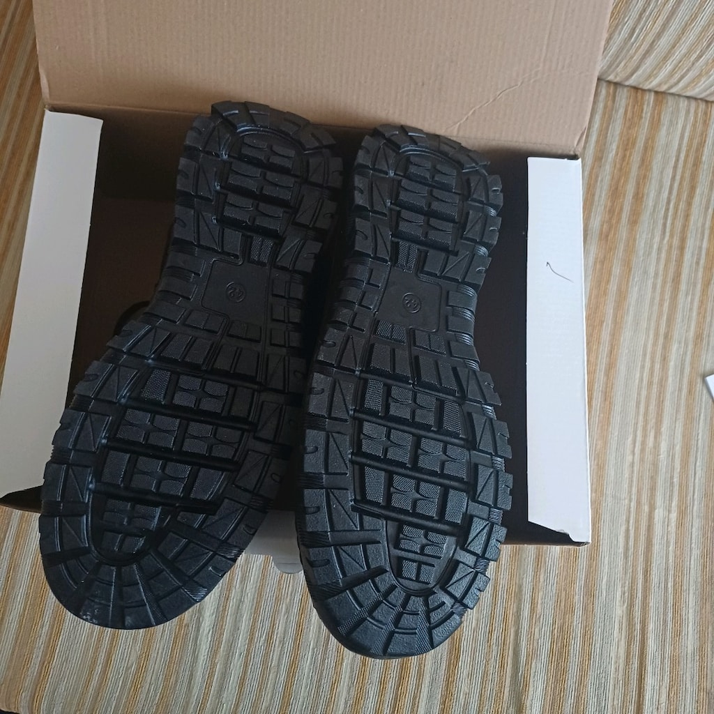 kışlık bot sıfır ürün 42 numara - letgo'dan Sıfırından Uygun Fiyata Al