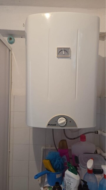 Arçelik 7650 Termosifon 50 LT Kapasiteli
