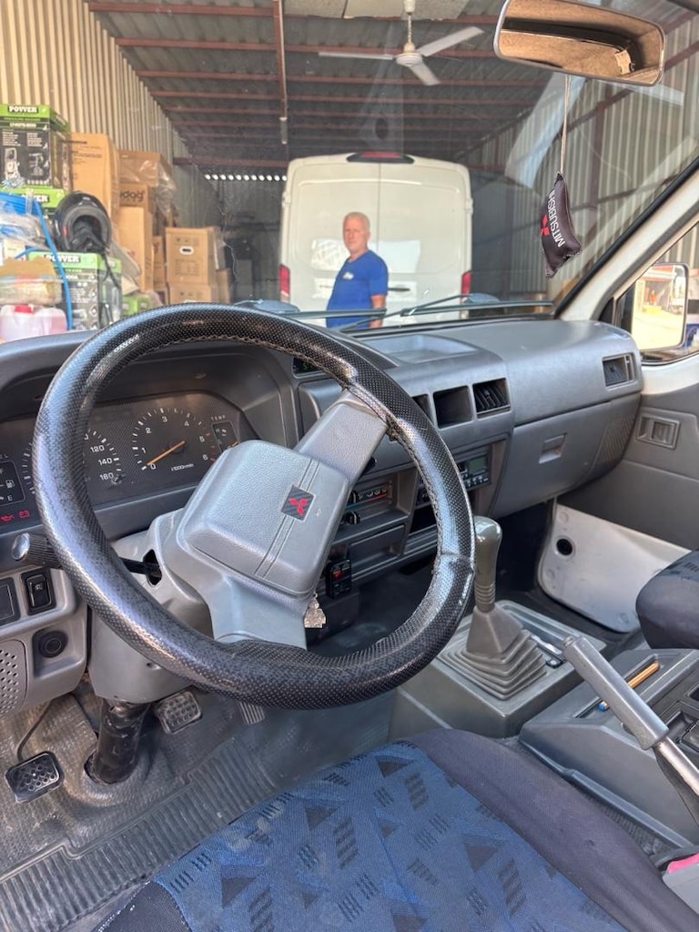 Satlık 2.el Mitsubishi L300 klimalı lastik motor yenilendi muaynesi va - 8