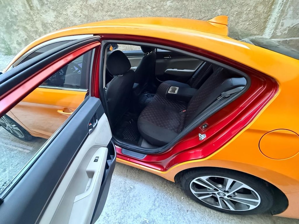 2017 ELANTRA - 5
