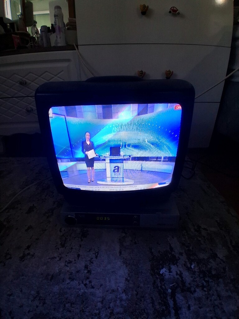 Tertemiz 37 EkranİHLAS marka renkli tv - 3