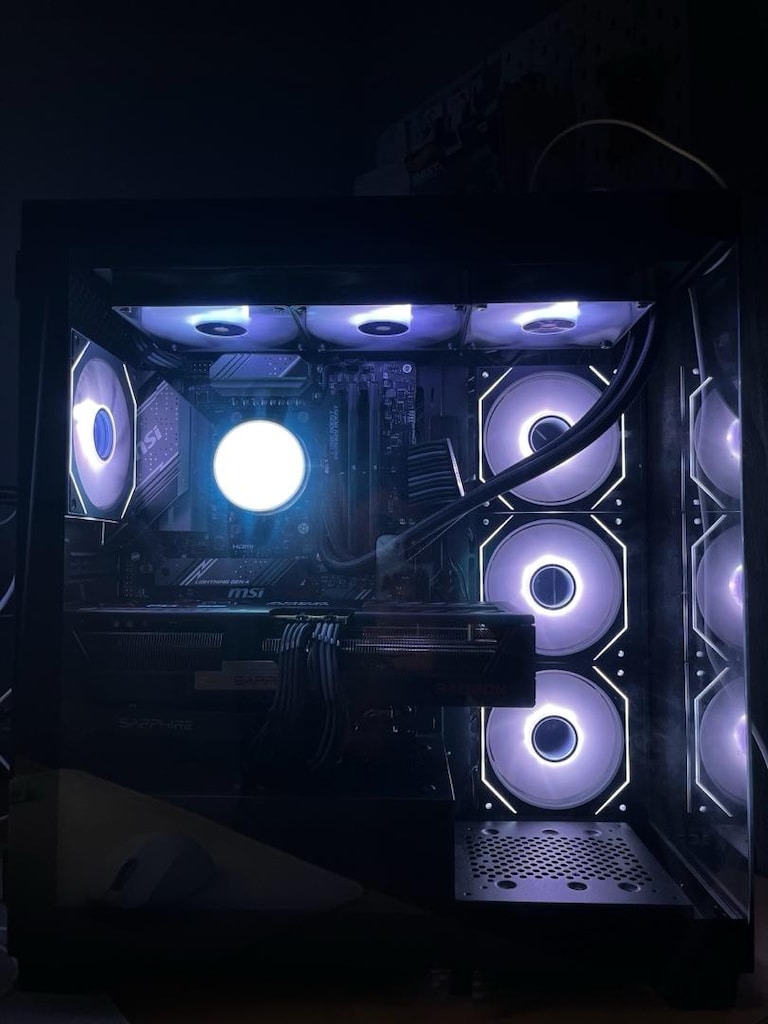 Ryzen 7 7800x3d, RX 9070 XT Hazır Masaüstü Sistem Oyuncu