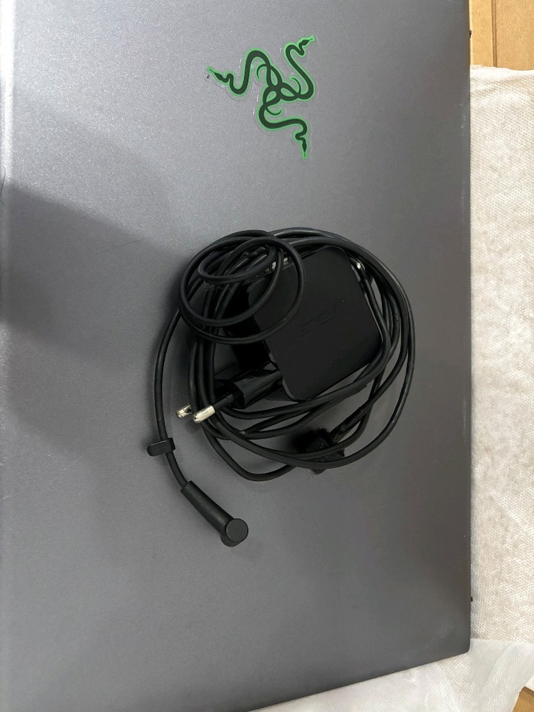 Asus Ryzen 5 3500U Laptop - 11