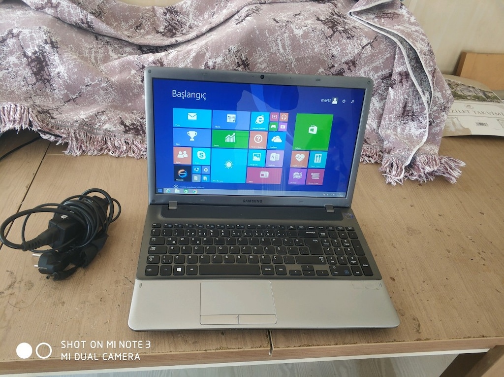 Samsung i5 3 nesil 6 GB rem batarya sağlam sıfır ayarında temiz laptop - 3