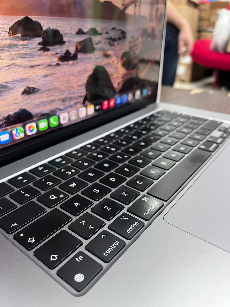 MACBOOK AİR M2 15INC 2K 256 GB SSD MAĞAZADAN - 3