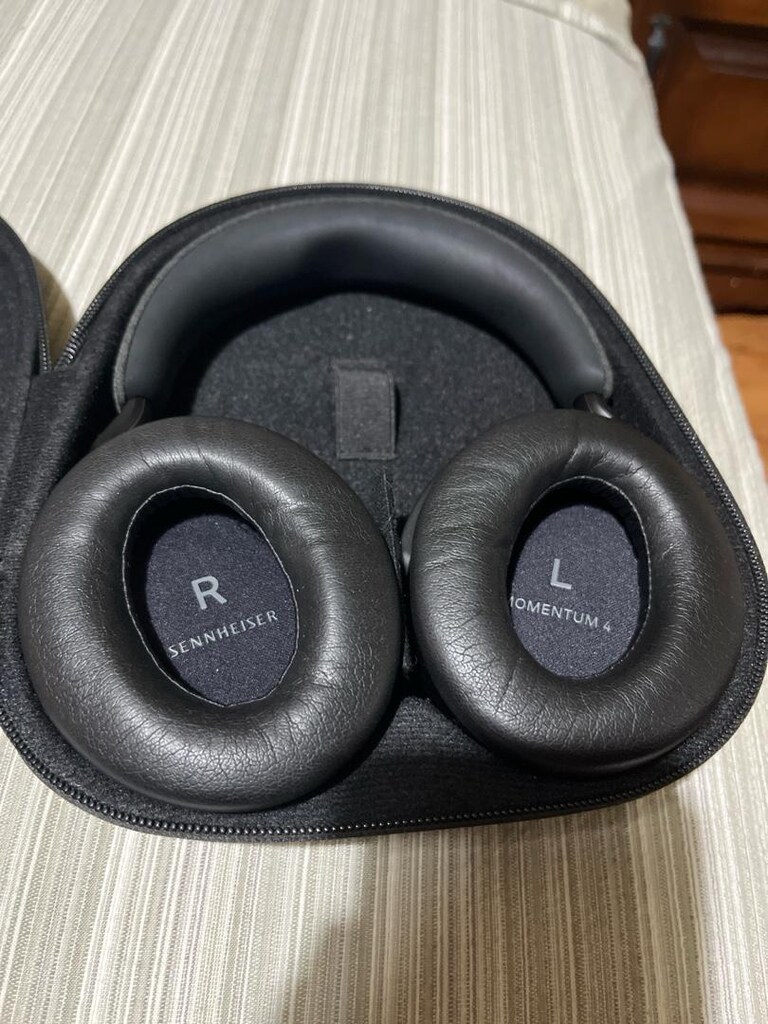 SENNHEISER MOMENTUM 4 - 2